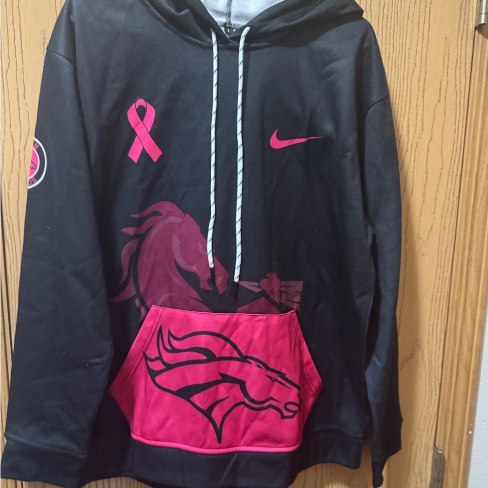 2024 Broncos Hoodie for breast cancer size Large